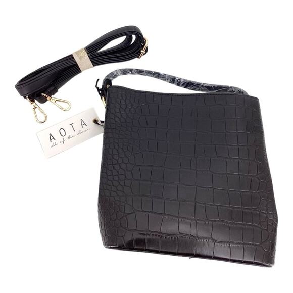 AOTA Elena Black Croc Top Handle Bucket Bag & Crossbody Strap NWT $188 MSRP - Picture 4 of 9